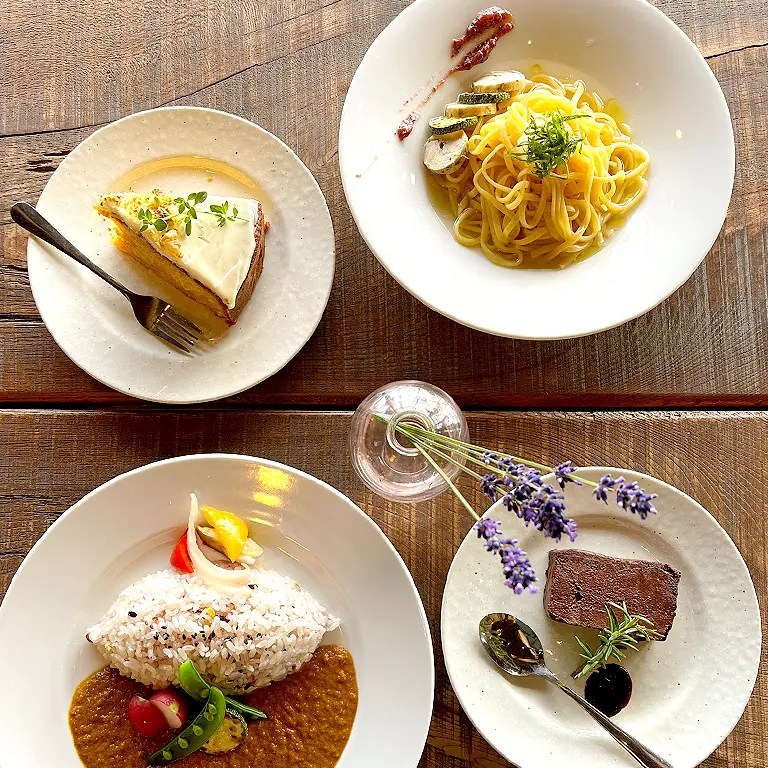 Cafe Lounge vin gogh 料理例（ランチ・デザート）
