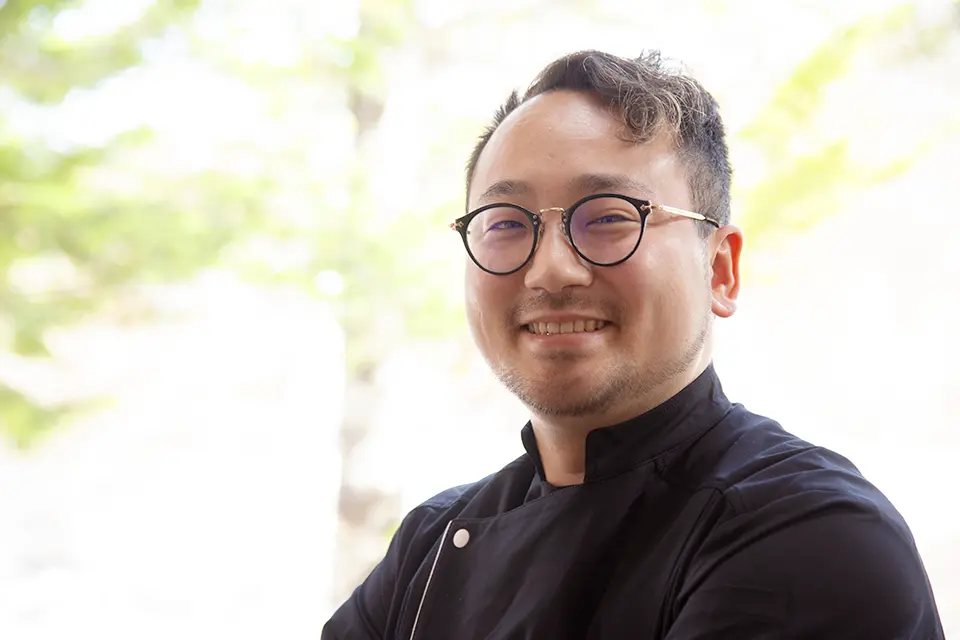 笑顔のSHOTAシェフ